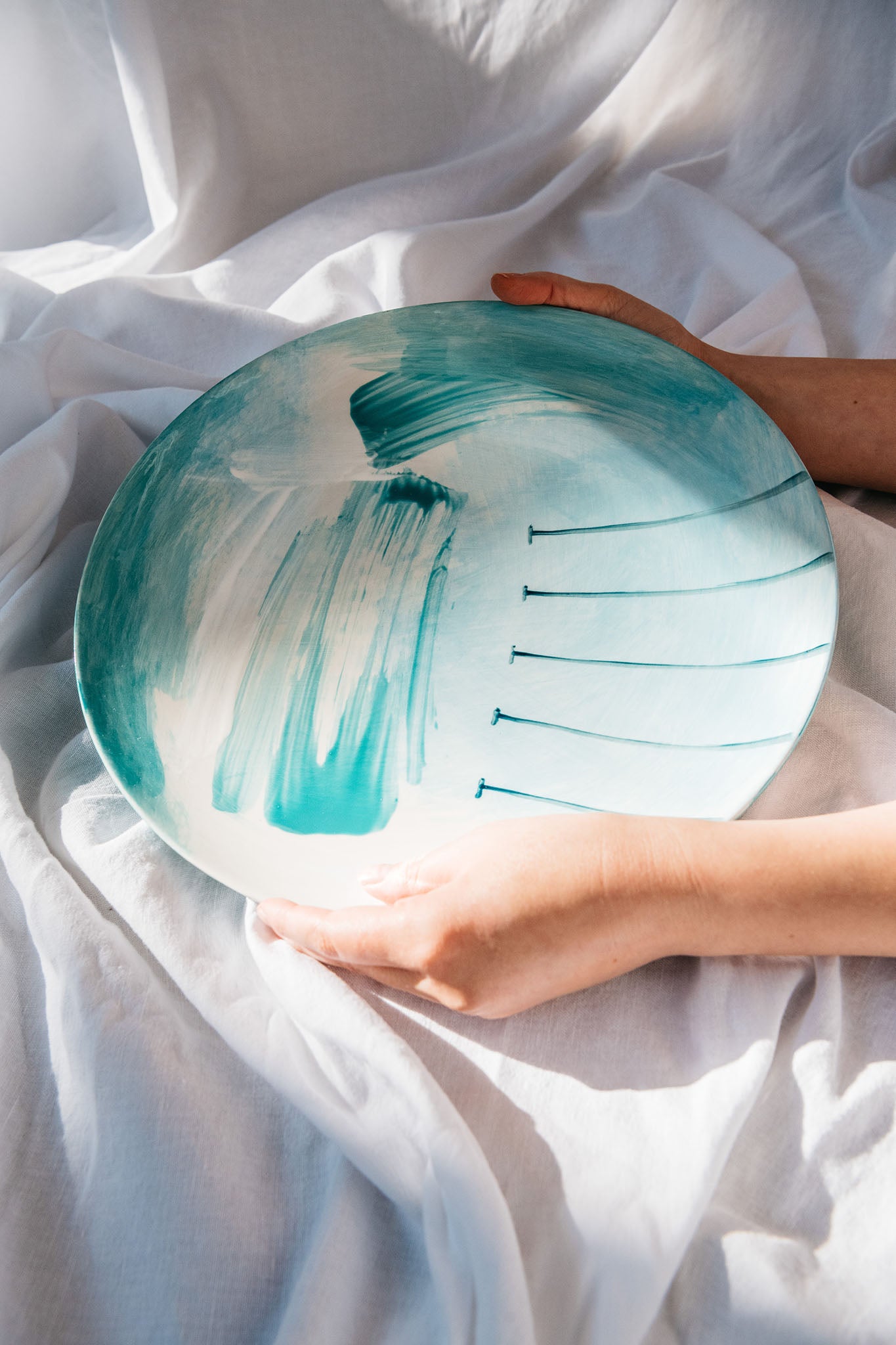 ROUND ICEBERGS PLATTER