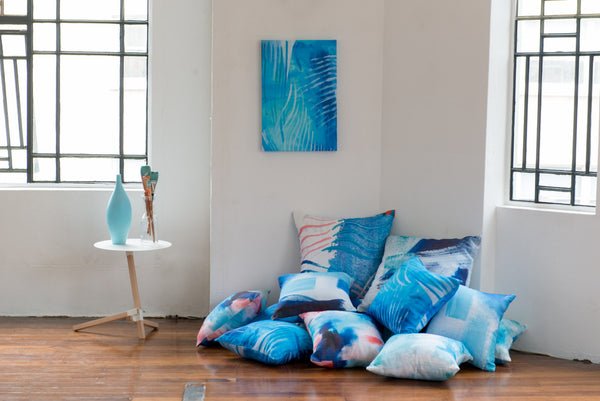 UNDERWATER LOVE LINEN CUSHION
